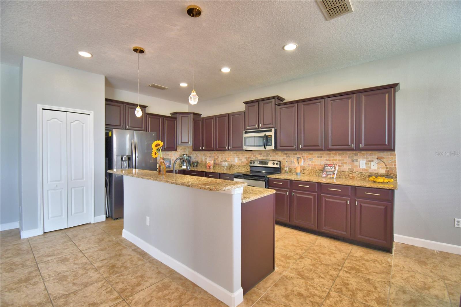 Image 30 of 41 For 3590 Cortland Drive