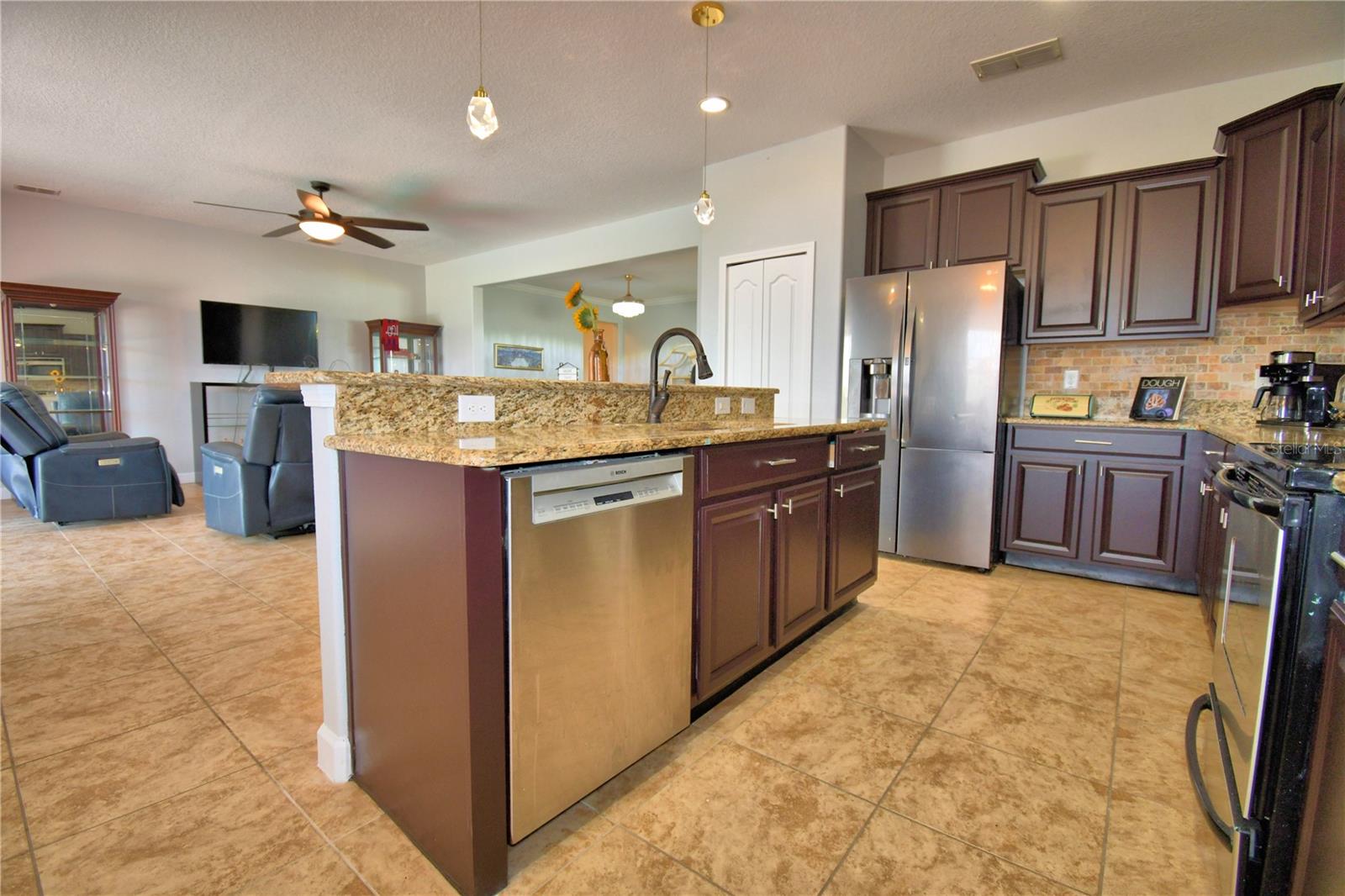 Image 31 of 41 For 3590 Cortland Drive