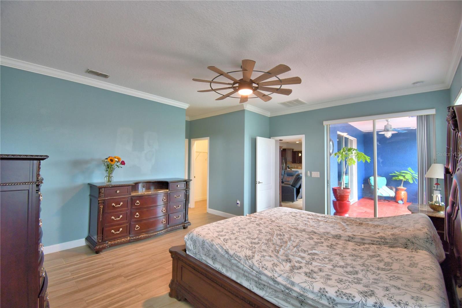 Image 34 of 41 For 3590 Cortland Drive