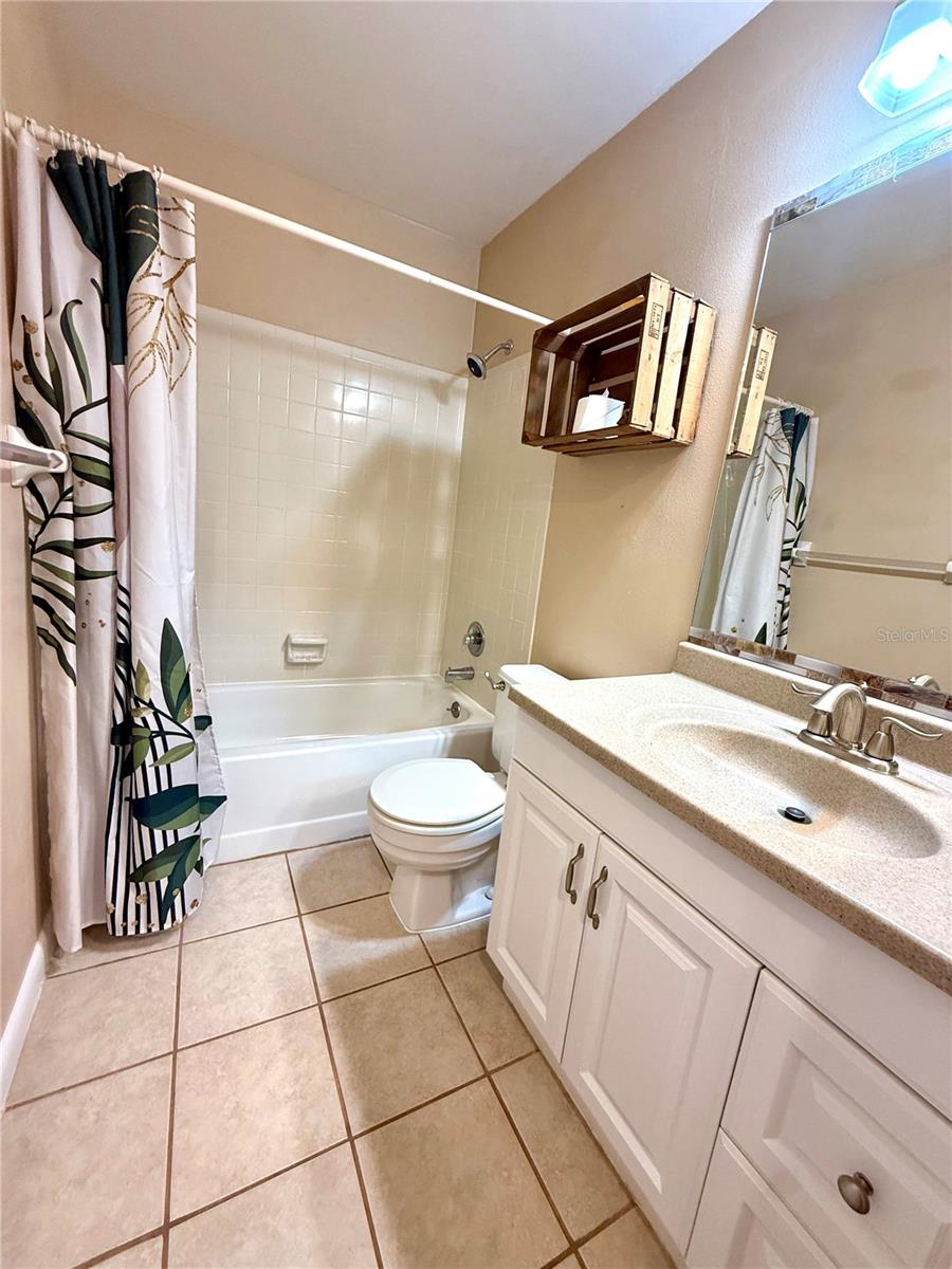 Image 21 of 37 For 2040 San Marcos Drive Se 203