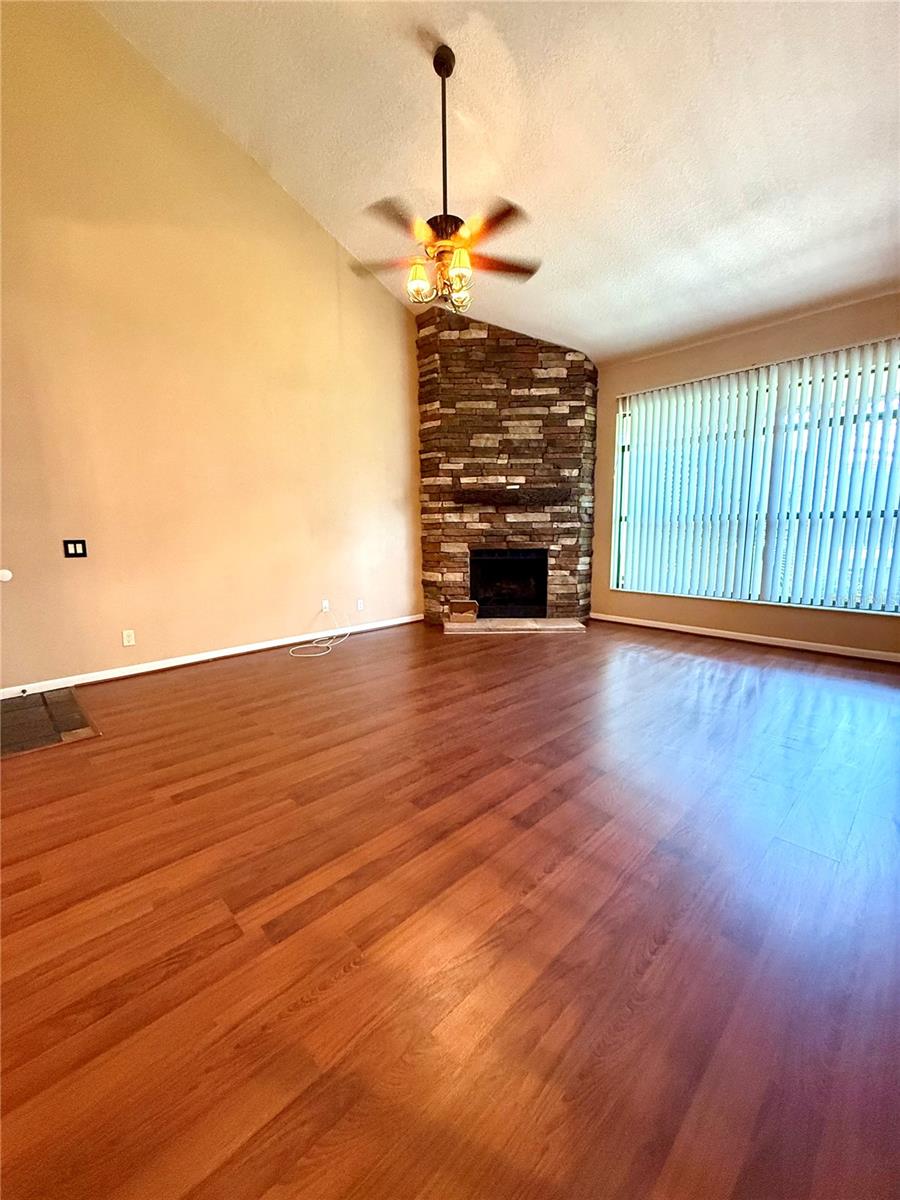 Image 4 of 37 For 2040 San Marcos Drive Se 203