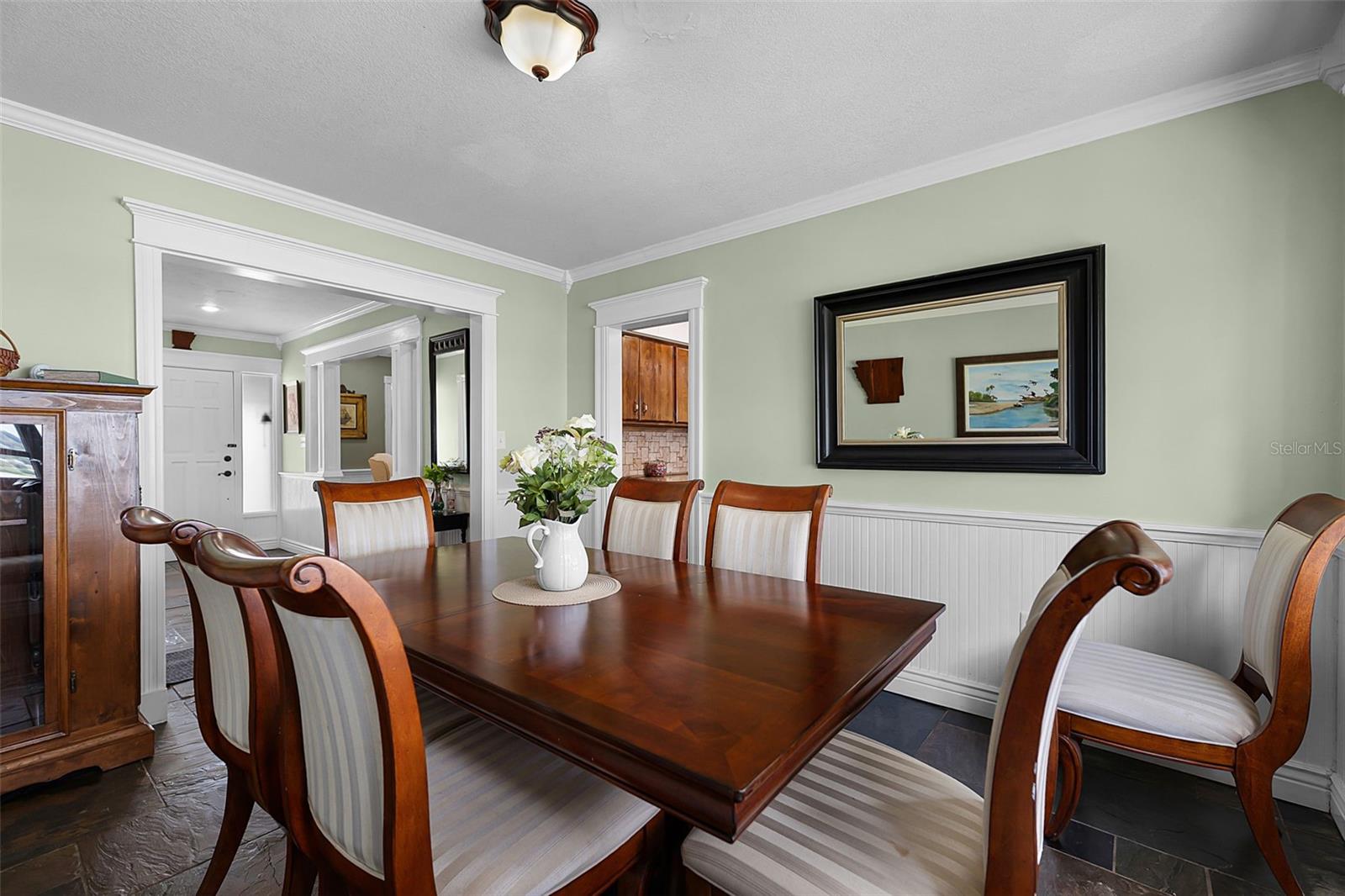 Image 8 of 55 For 1041 Sunset Drive