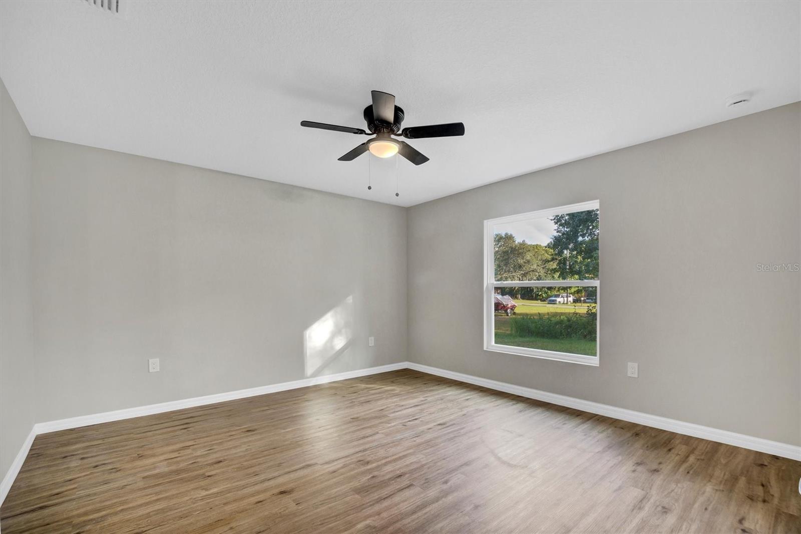 Image 21 of 31 For 2419 Blair Circle N