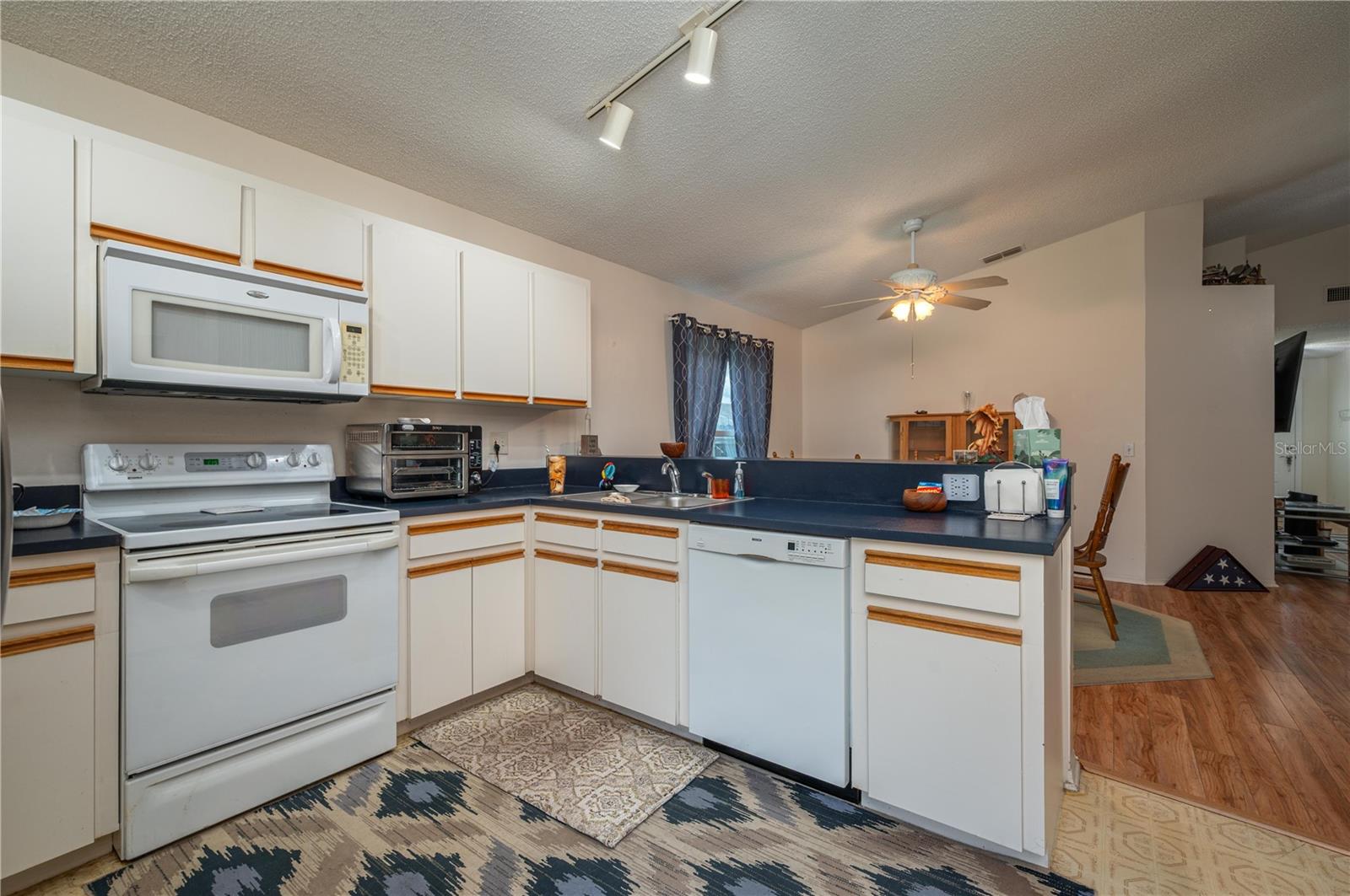 Image 16 of 29 For 132 Saint Kitts Circle