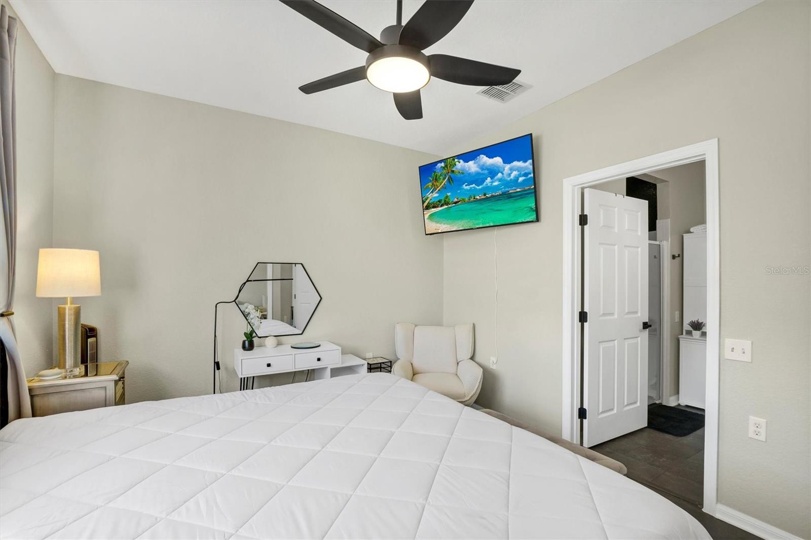 Image 17 of 47 For 6102 Lake Marion Golf Resort Avenue C