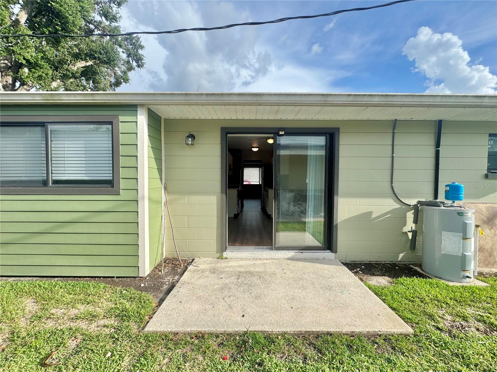 Image 13 of 28 For 1814 3rd Street Se B