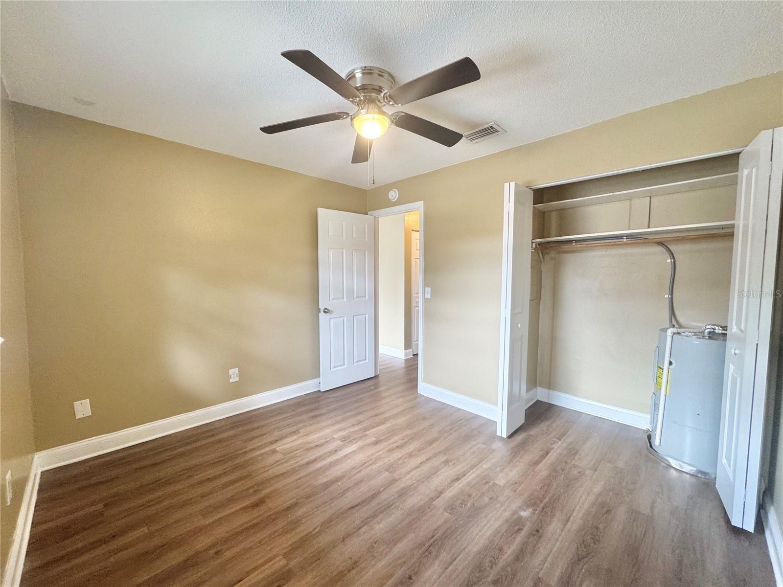 Image 26 of 28 For 1814 3rd Street Se B