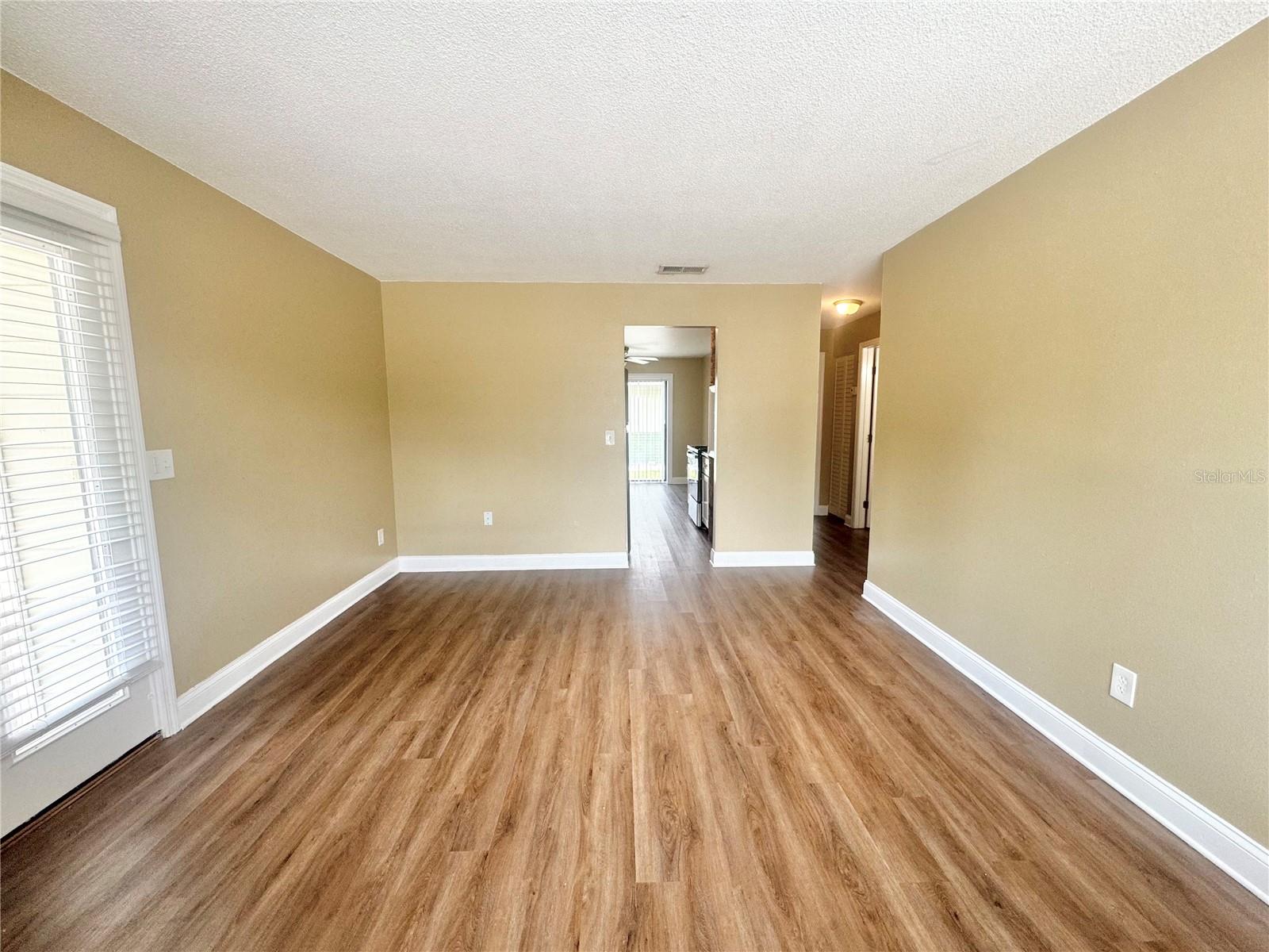 Image 3 of 28 For 1814 3rd Street Se B