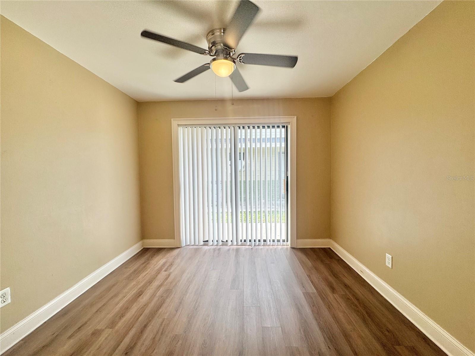 Image 5 of 28 For 1814 3rd Street Se B