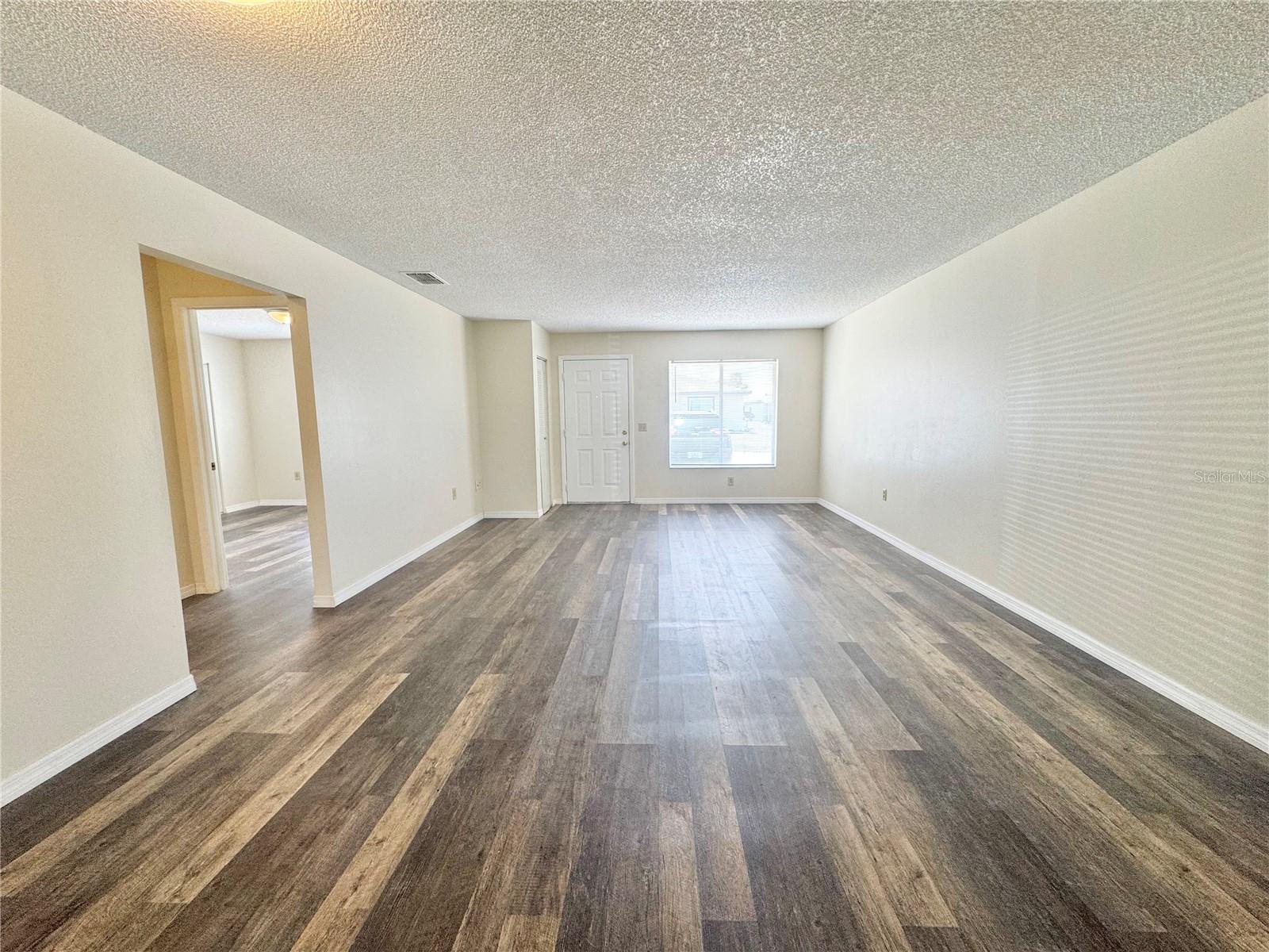 Image 13 of 42 For 112 Winter Ridge Drive 112