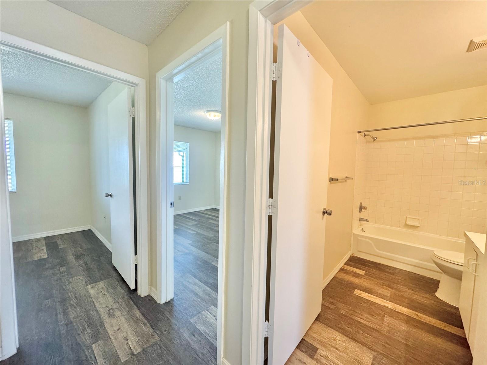 Image 20 of 42 For 112 Winter Ridge Drive 112