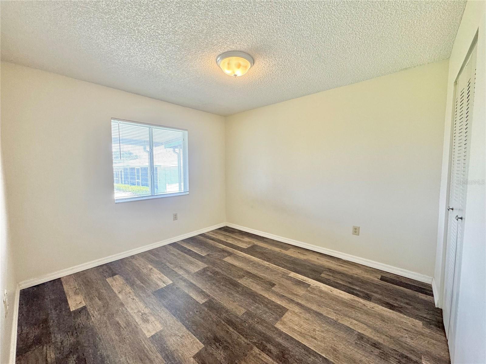 Image 21 of 42 For 112 Winter Ridge Drive 112