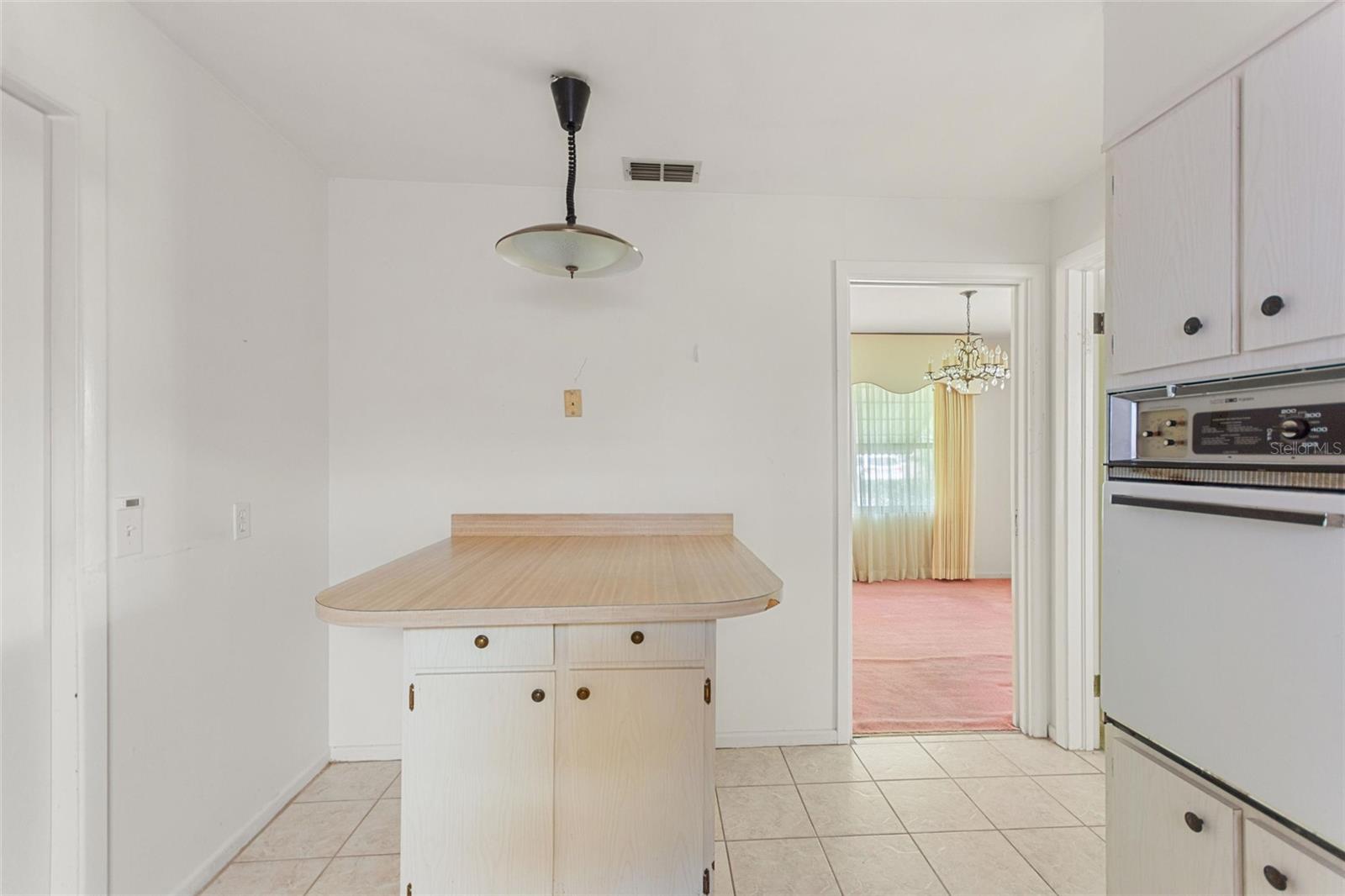 Image 17 of 39 For 601 Avenue U Ne