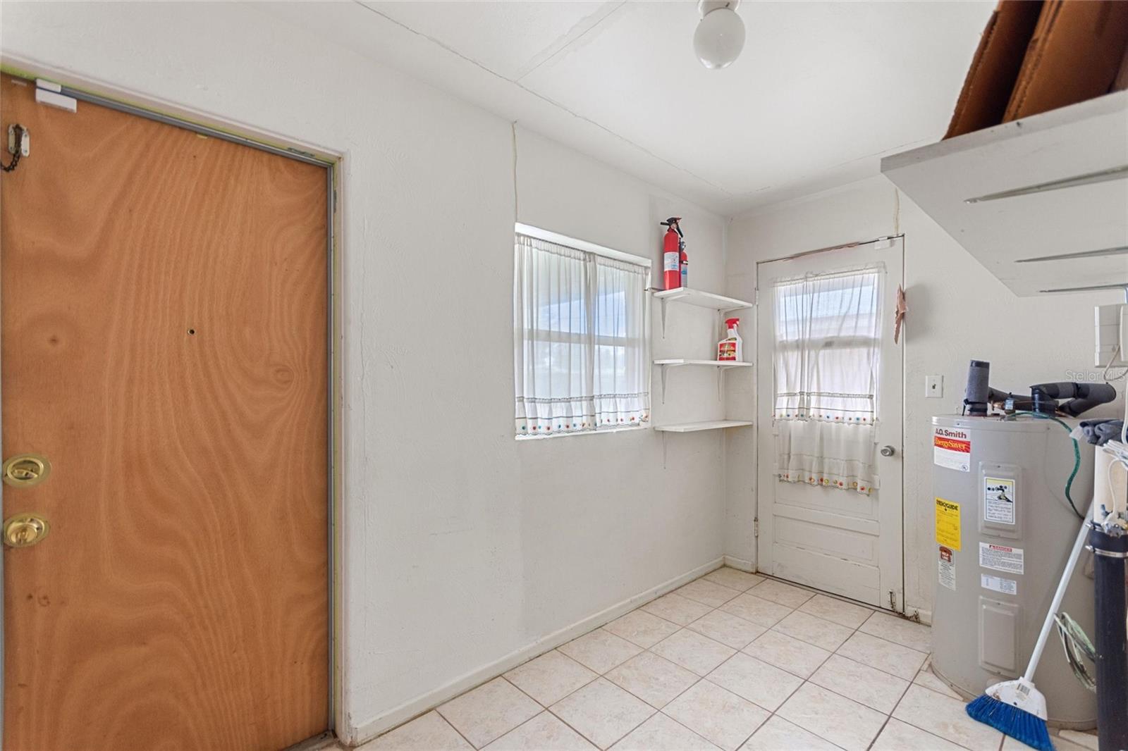 Image 18 of 39 For 601 Avenue U Ne