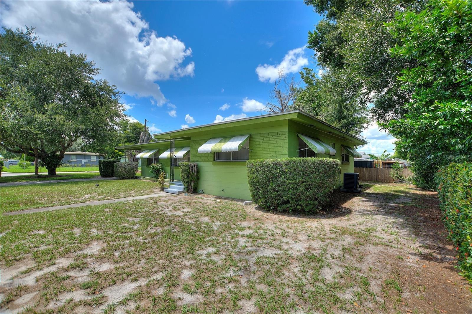 Image 8 of 39 For 601 Avenue U Ne