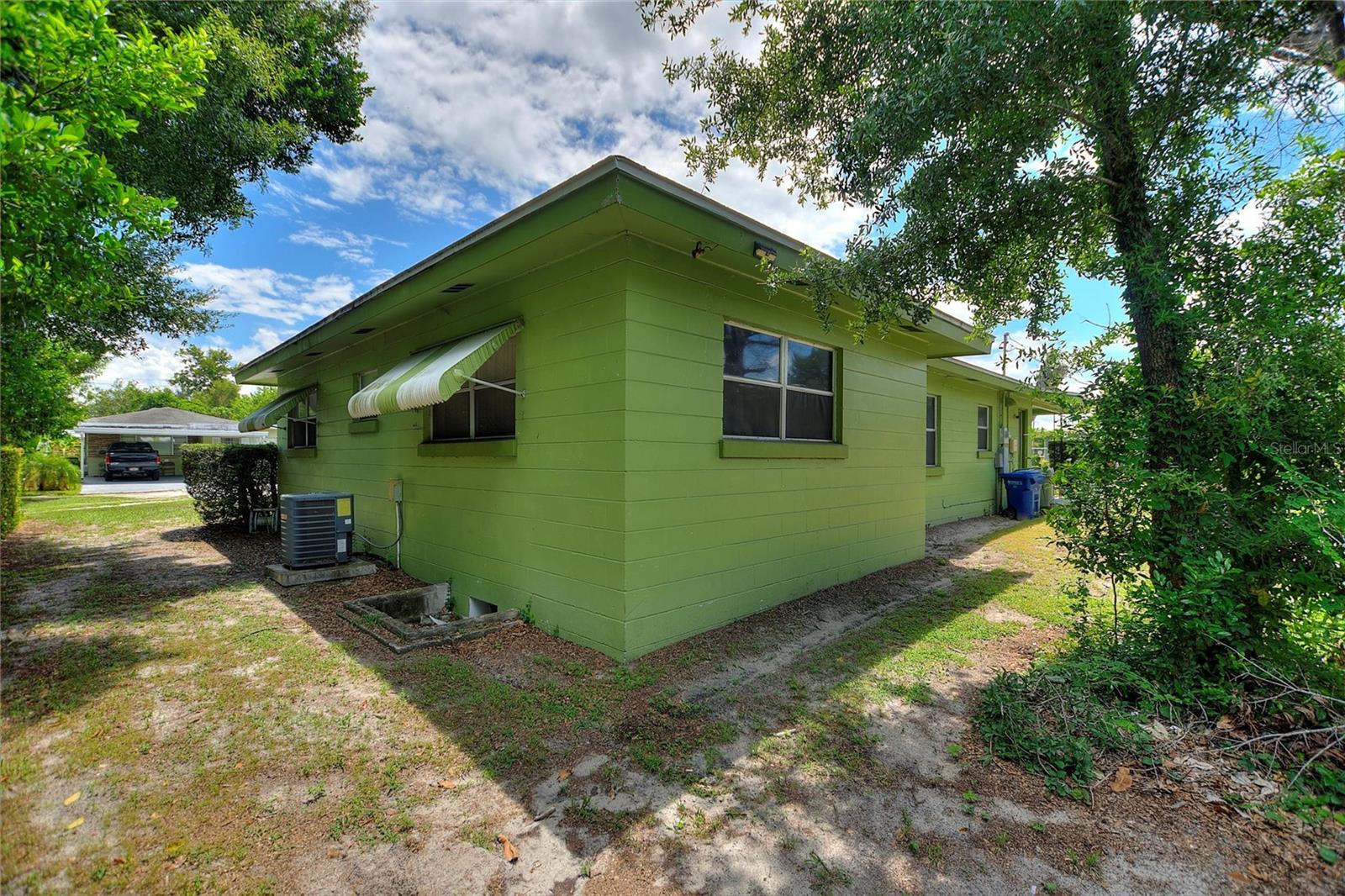 Image 9 of 39 For 601 Avenue U Ne