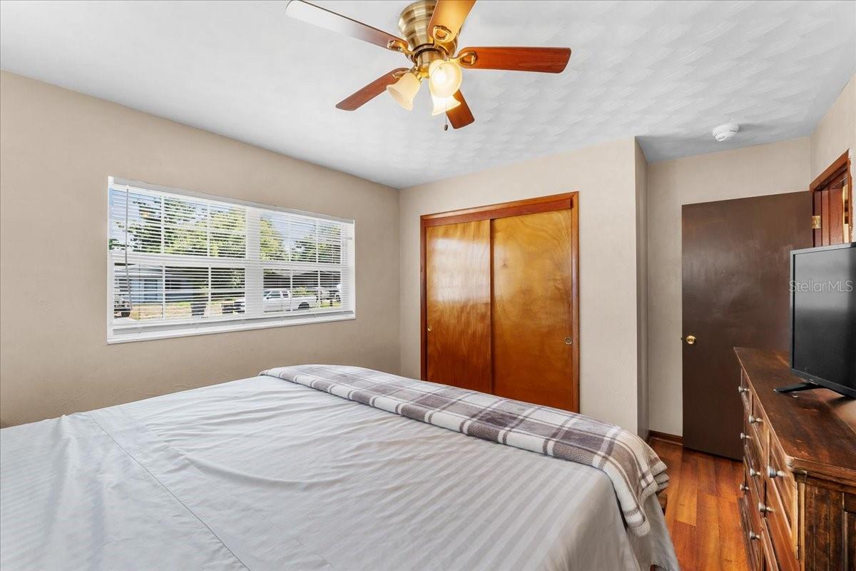 Image 22 of 35 For 113 4th Street