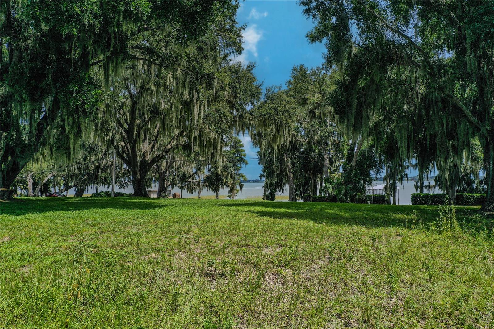 Image 5 of 12 For 2006 Lake Ariana Boulevard