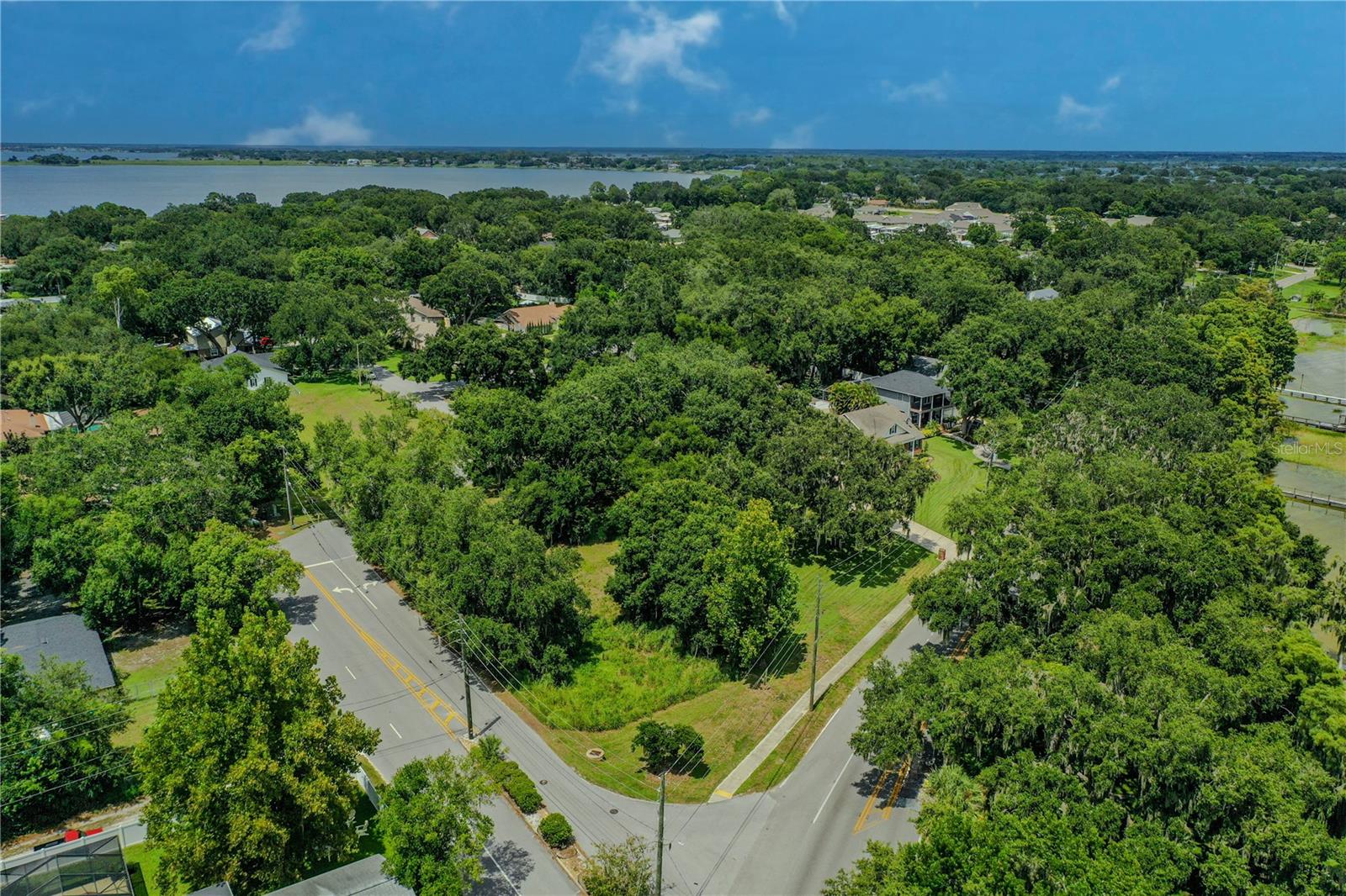 Image 9 of 12 For 2006 Lake Ariana Boulevard