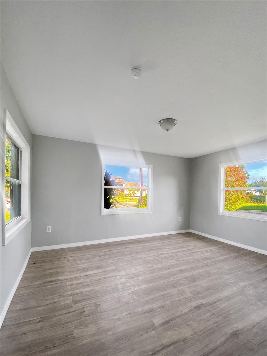 Image 6 of 28 For 1904 3rd Street Ne