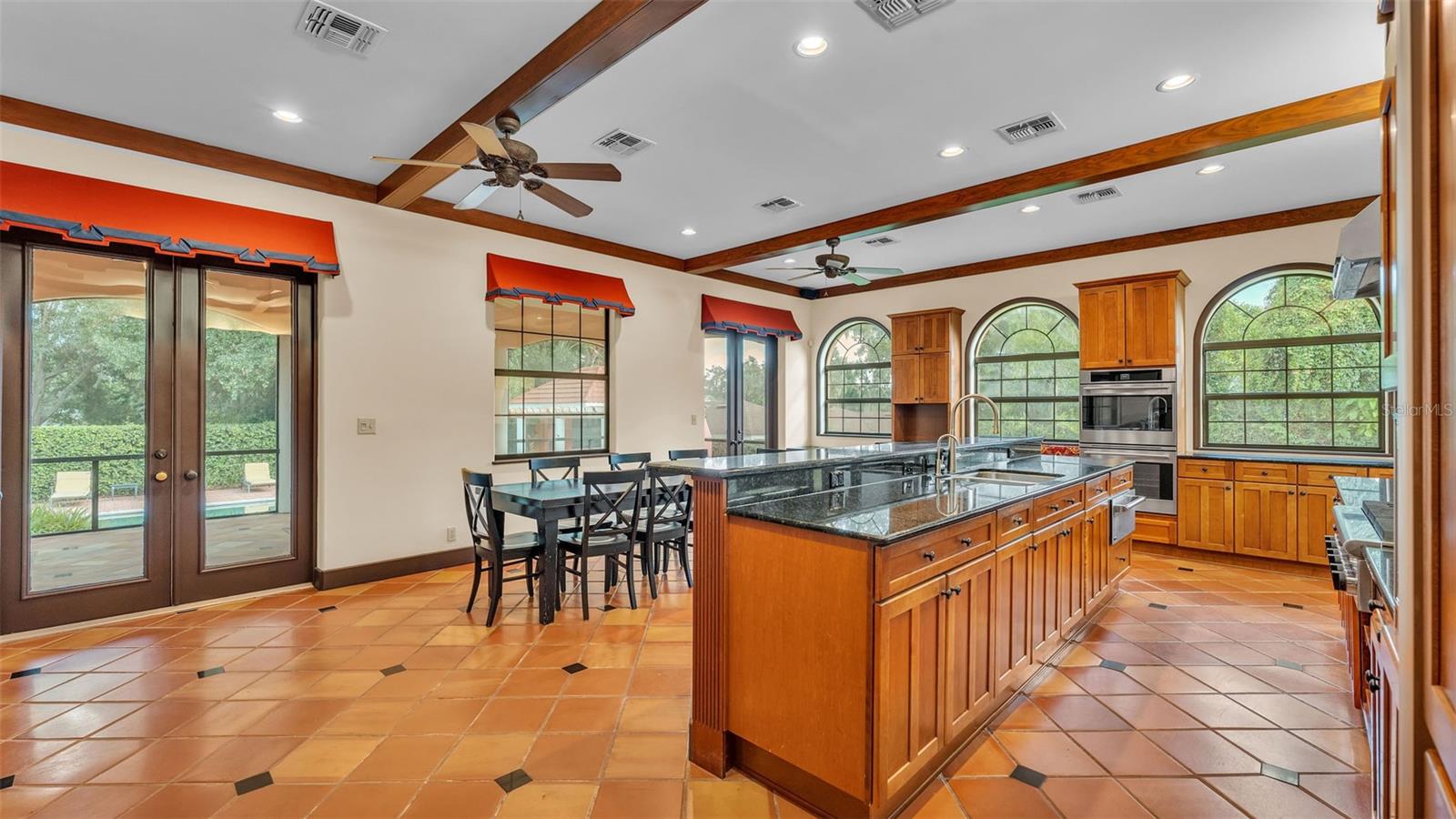 Image 12 of 95 For 1332 Evalyn Drive Se