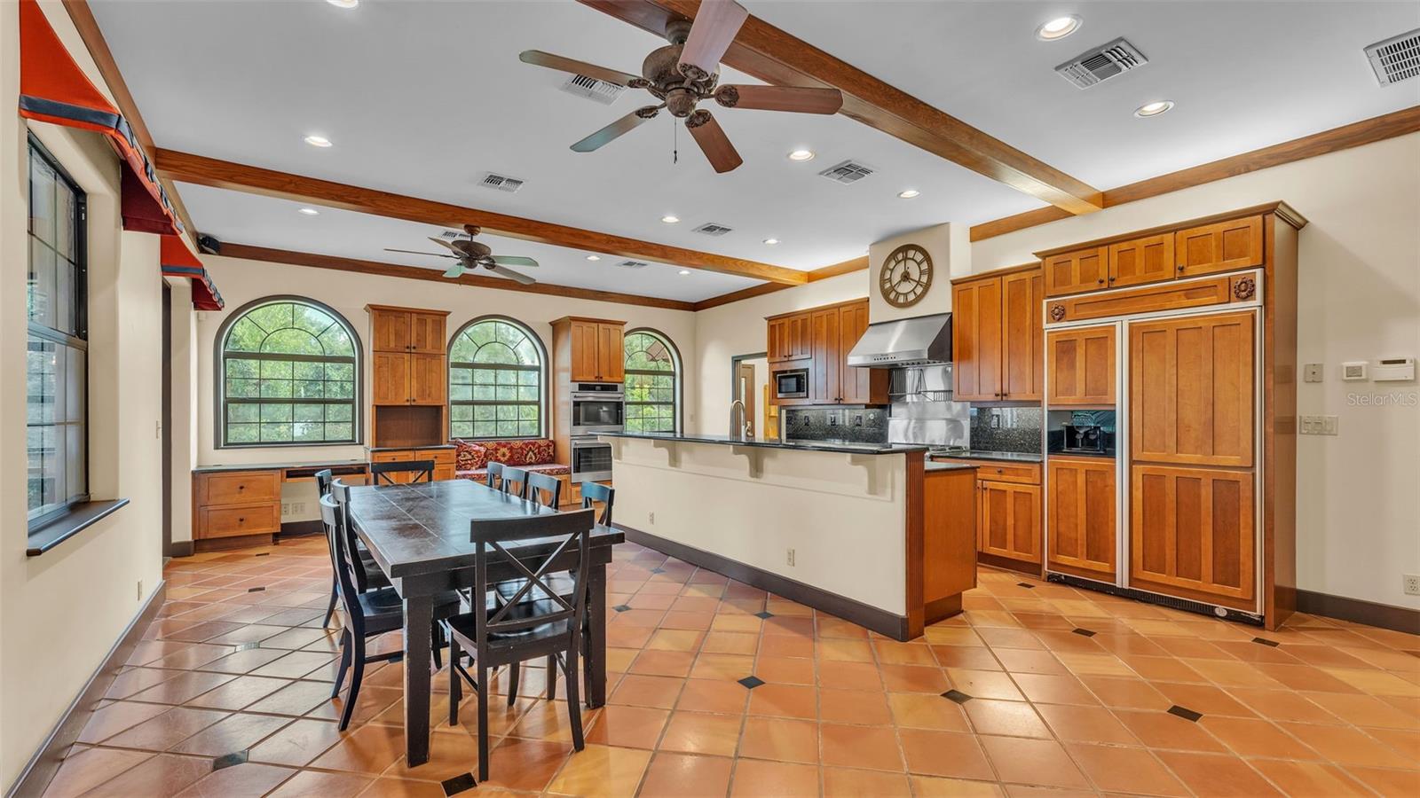 Image 15 of 95 For 1332 Evalyn Drive Se