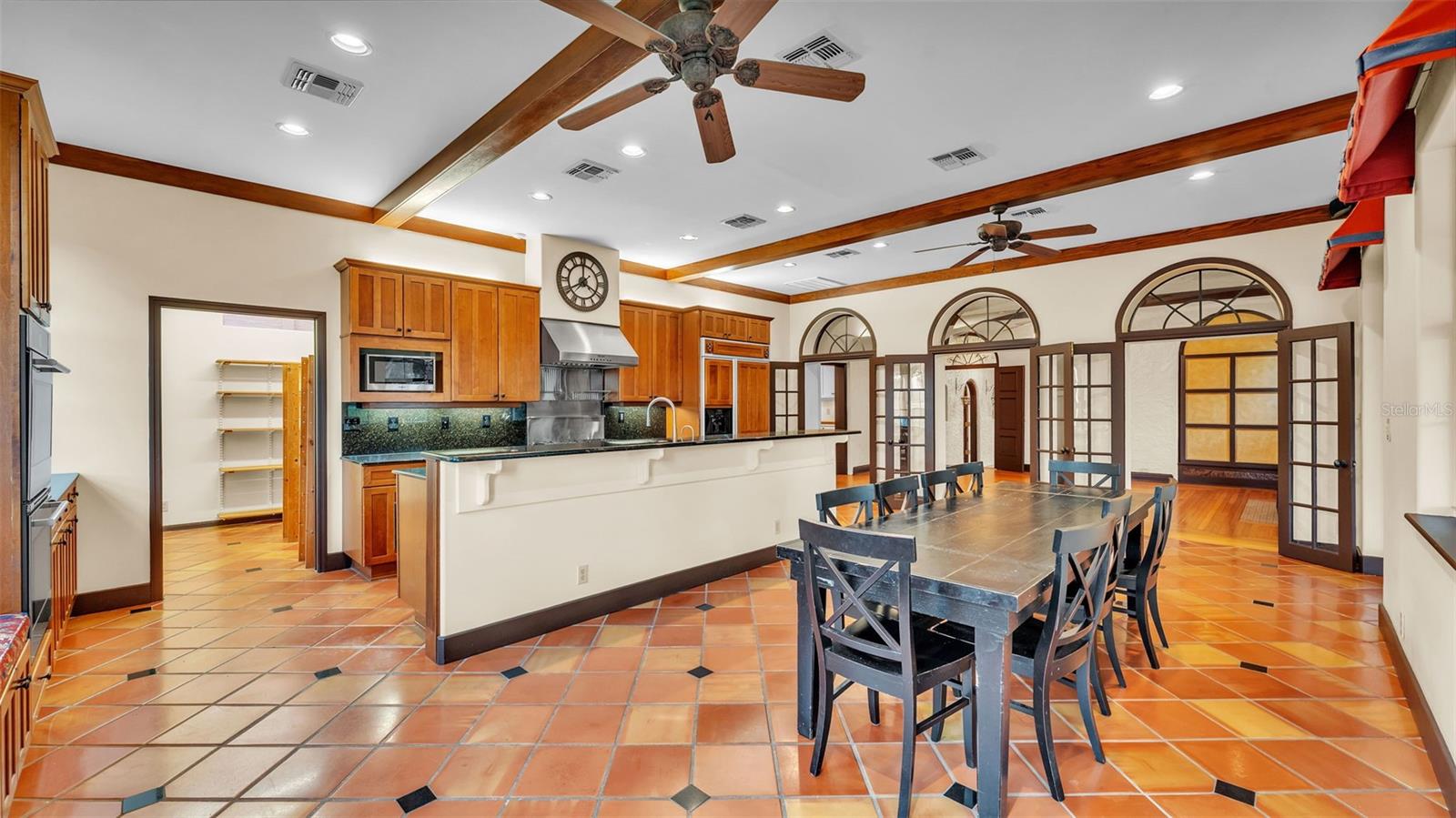 Image 23 of 95 For 1332 Evalyn Drive Se