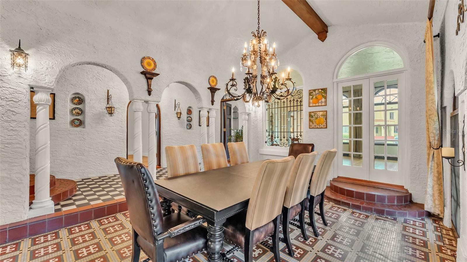 Image 27 of 95 For 1332 Evalyn Drive Se