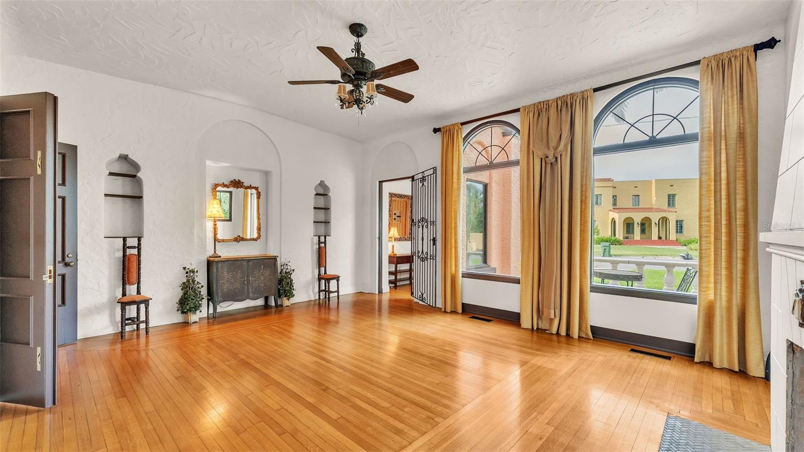 Image 30 of 95 For 1332 Evalyn Drive Se