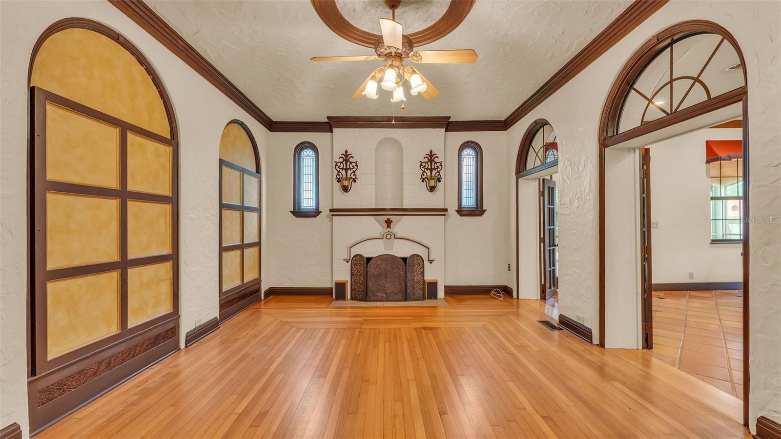 Image 38 of 95 For 1332 Evalyn Drive Se