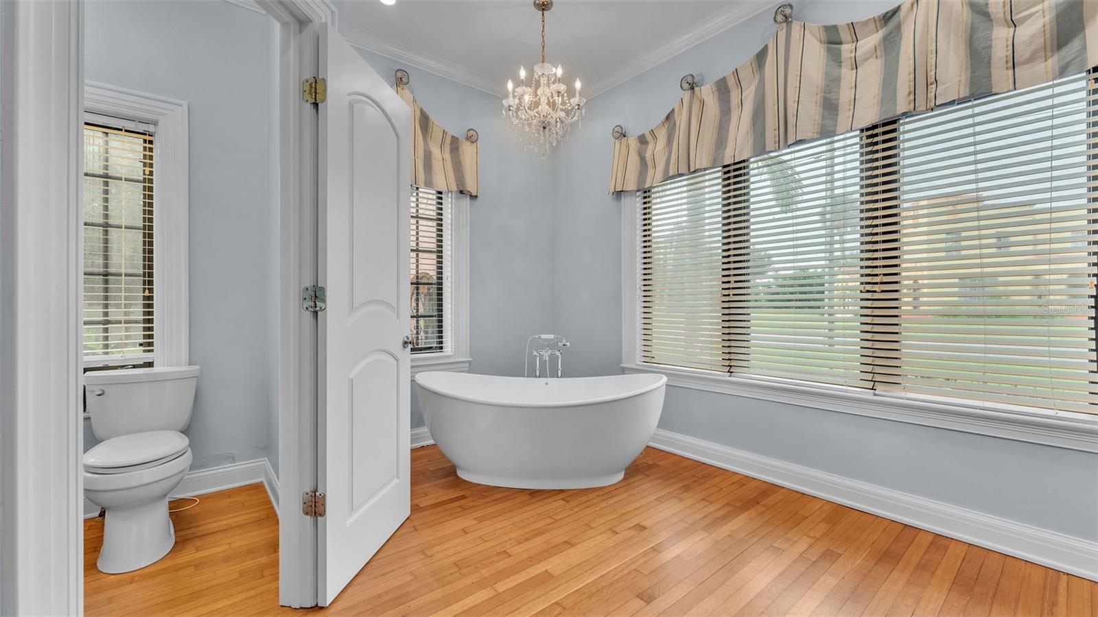 Image 45 of 95 For 1332 Evalyn Drive Se