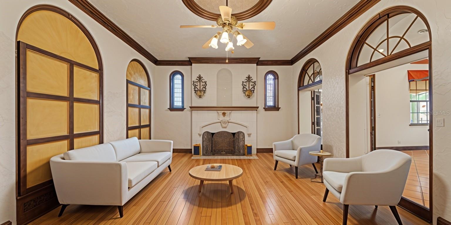Image 7 of 95 For 1332 Evalyn Drive Se