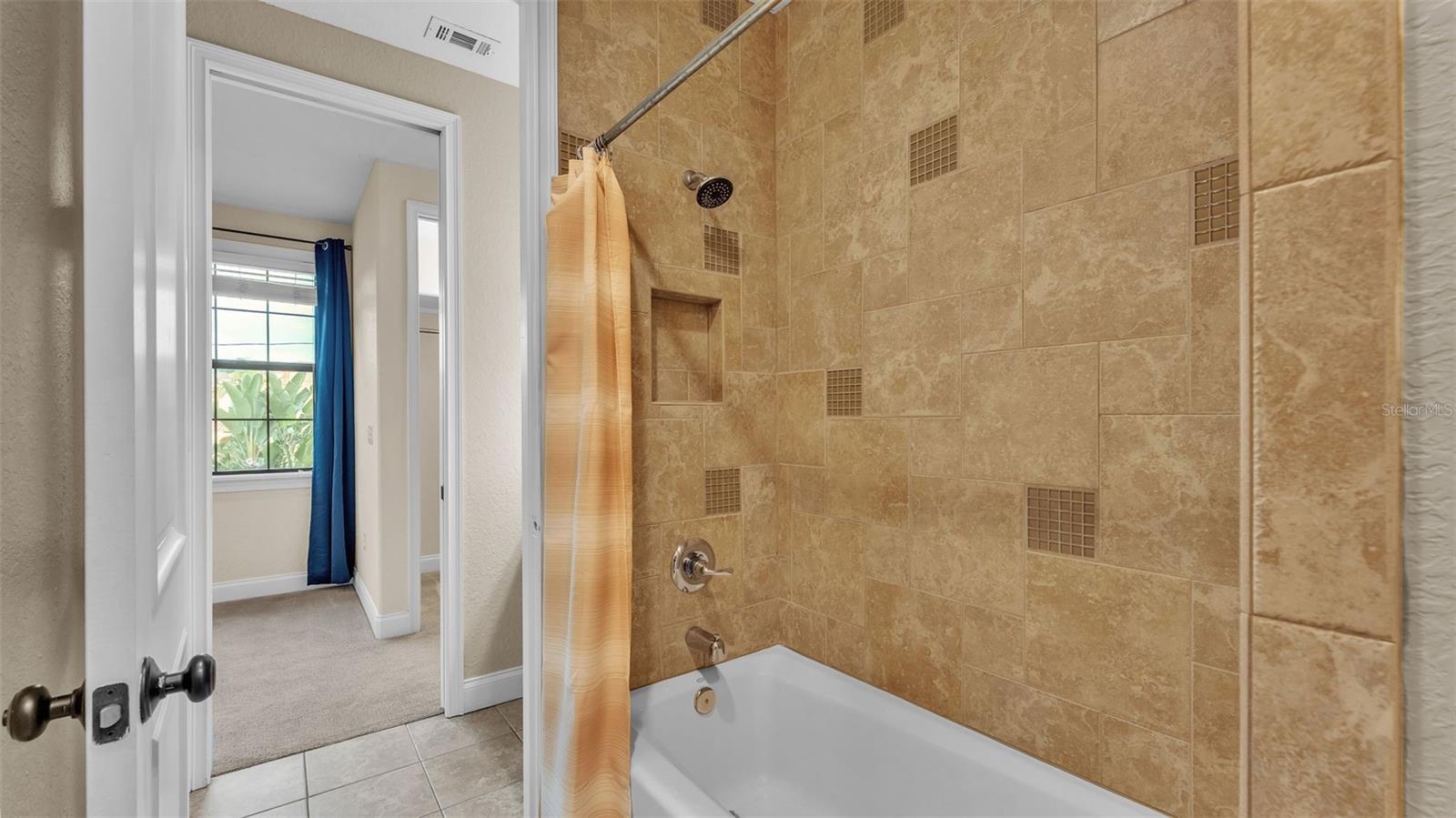 Image 77 of 95 For 1332 Evalyn Drive Se