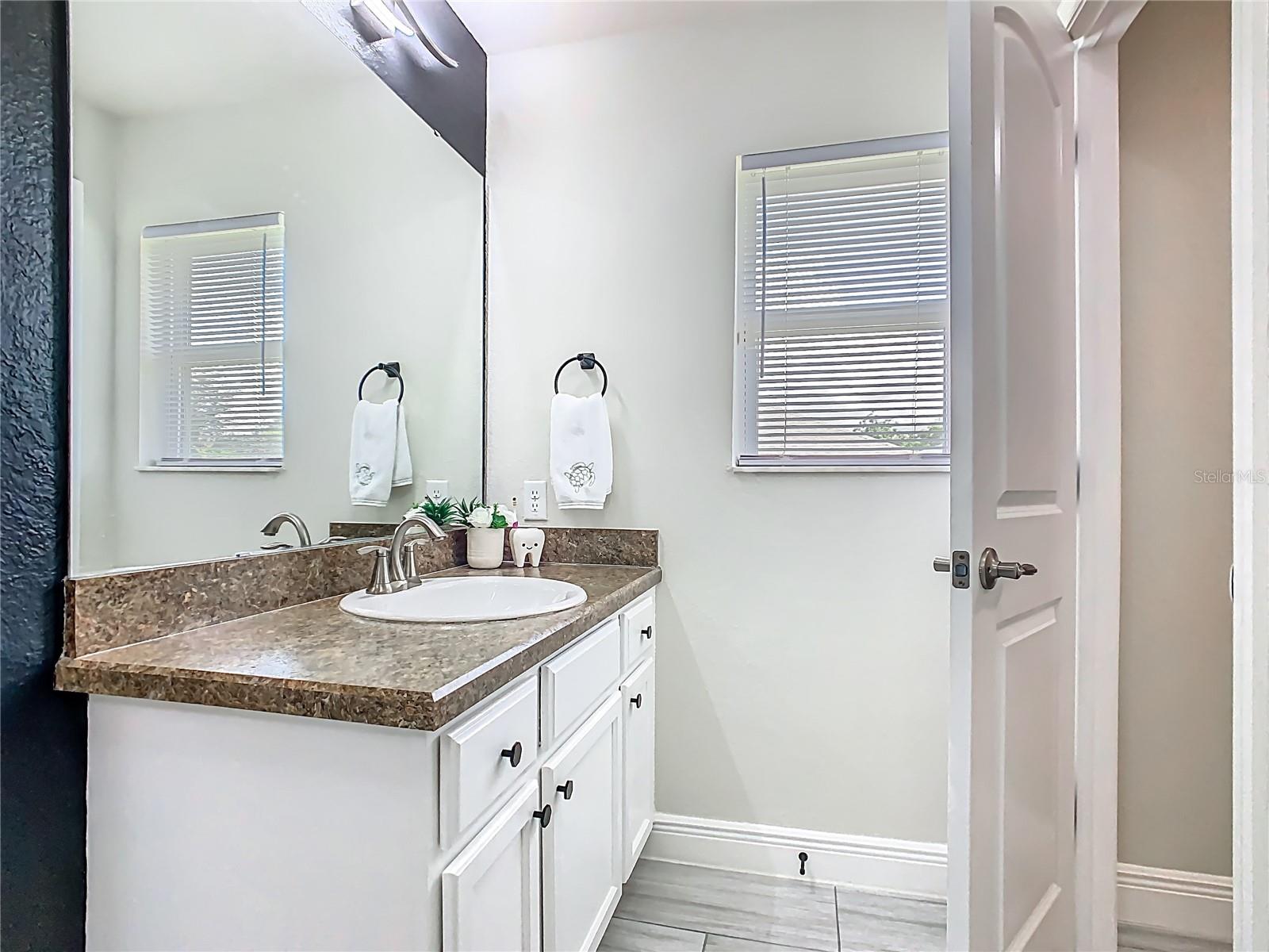 Image 41 of 63 For 1803 Blue Sky Boulevard