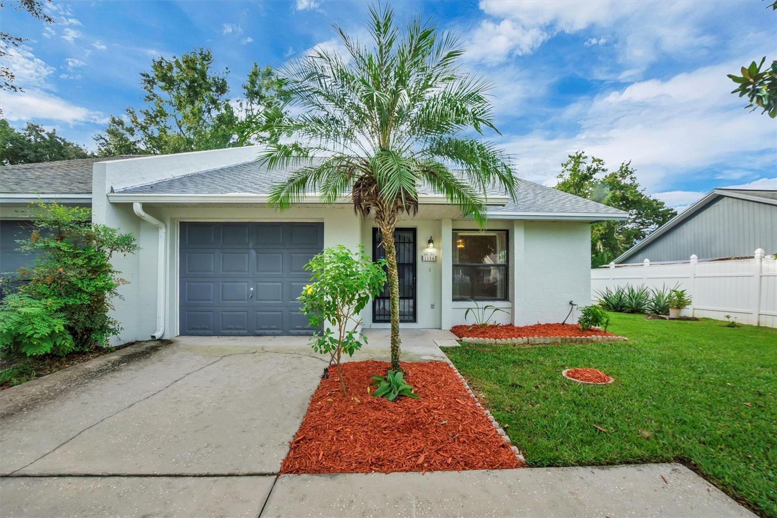 Details for 1154 Dosseywood Lane, LAKELAND, FL 33811