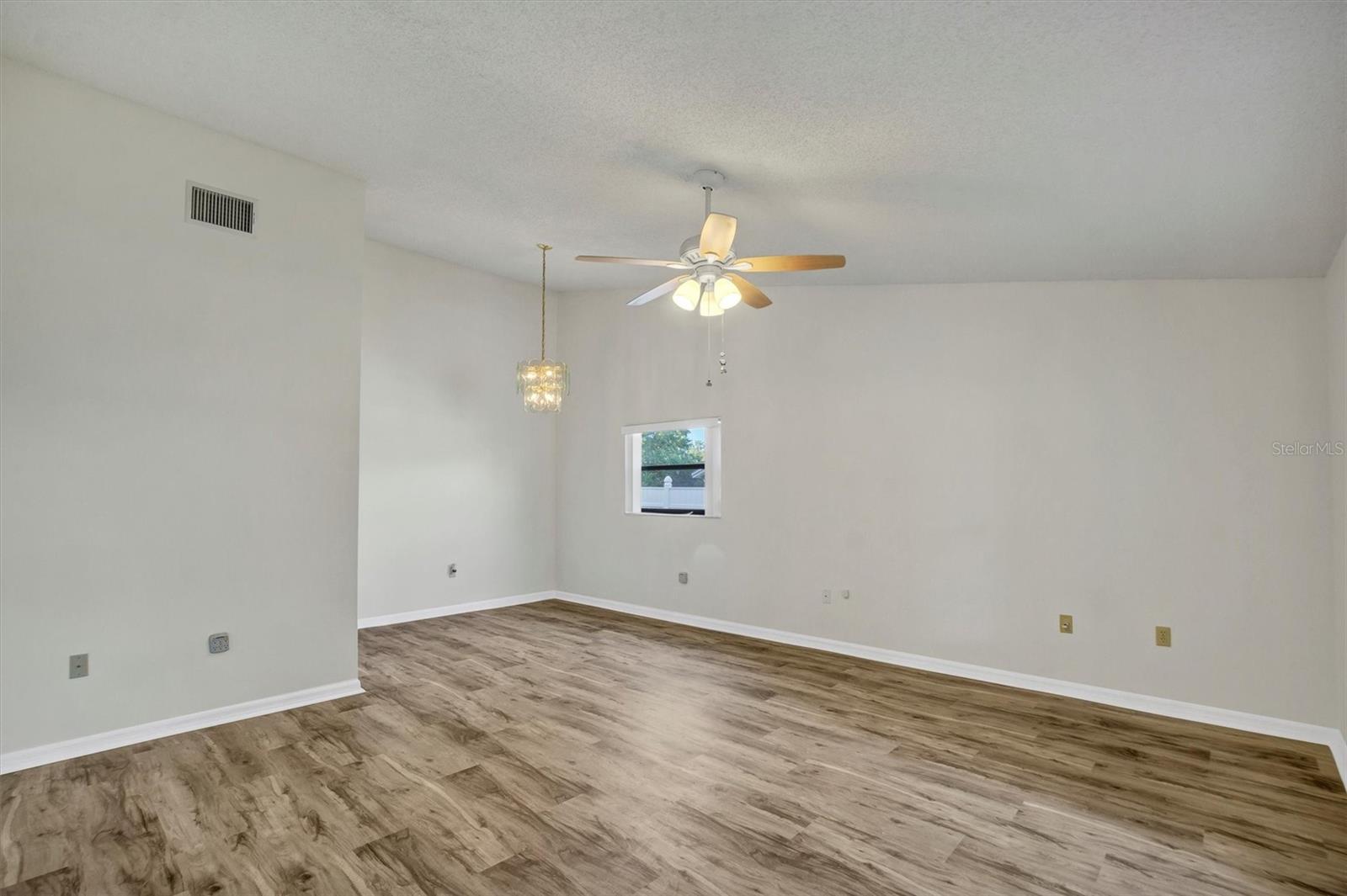 Image 5 of 36 For 1154 Dosseywood Lane