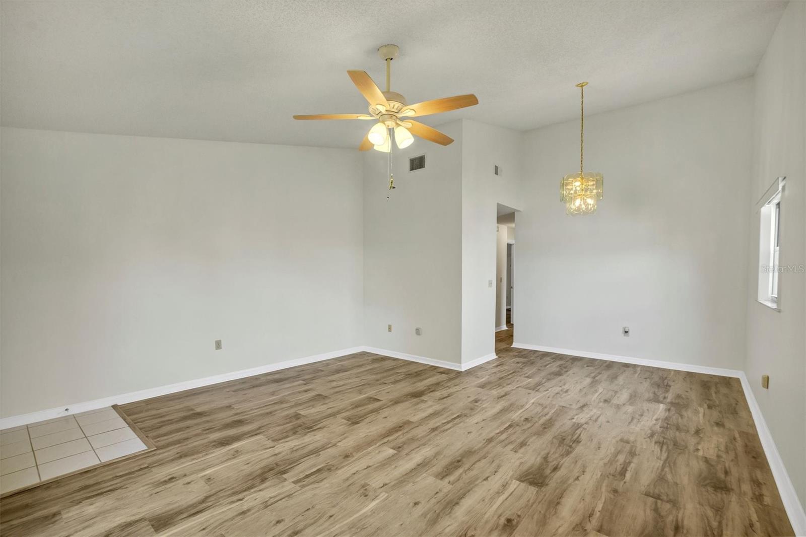 Image 6 of 36 For 1154 Dosseywood Lane