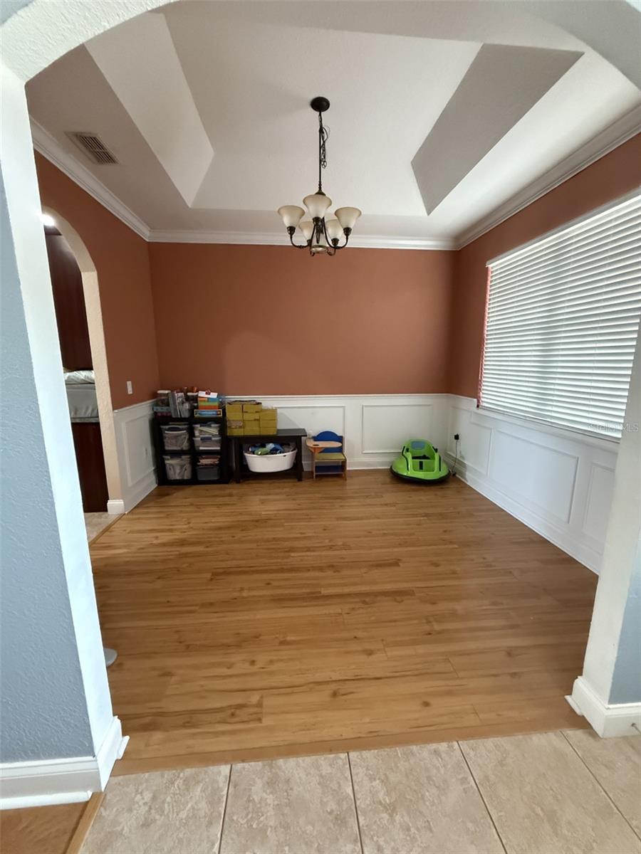 Image 8 of 20 For 2110 Saddlewood Drive