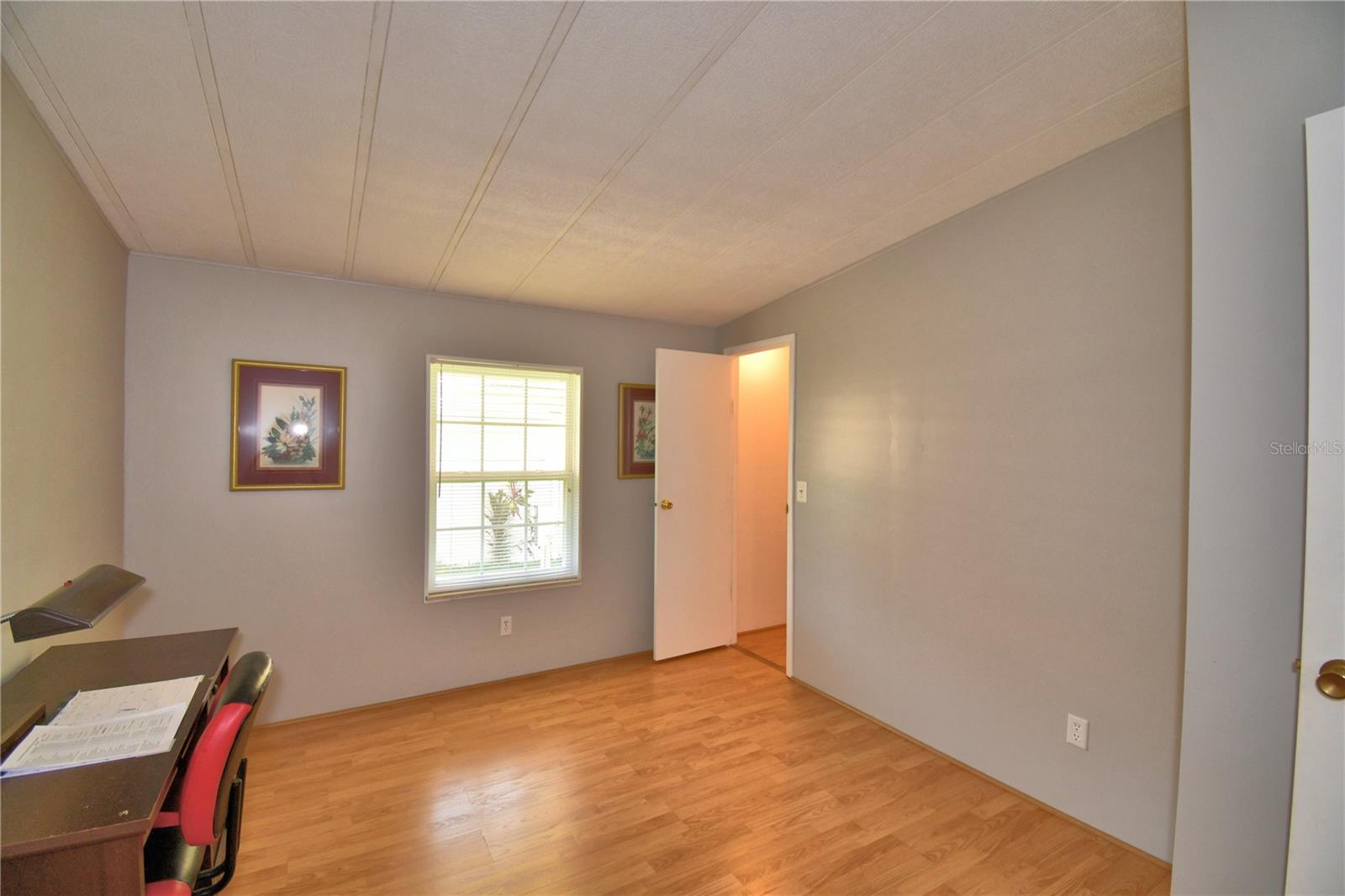 Image 33 of 57 For 443 Village Circle Sw