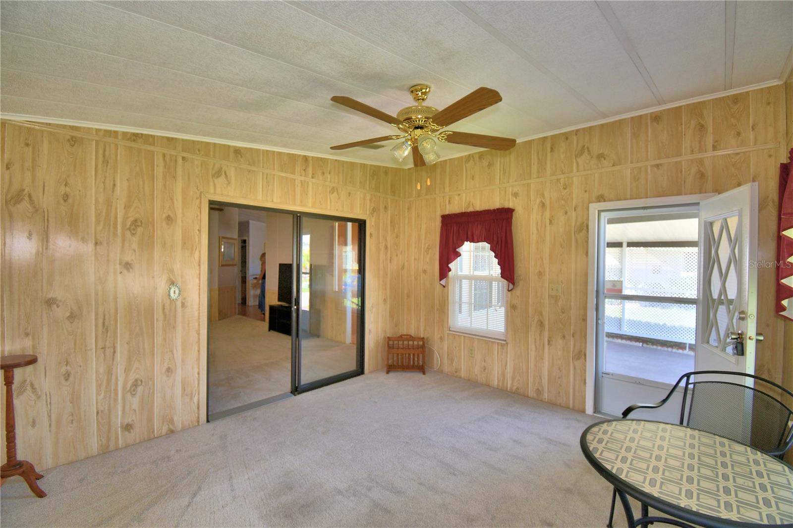 Image 43 of 57 For 443 Village Circle Sw