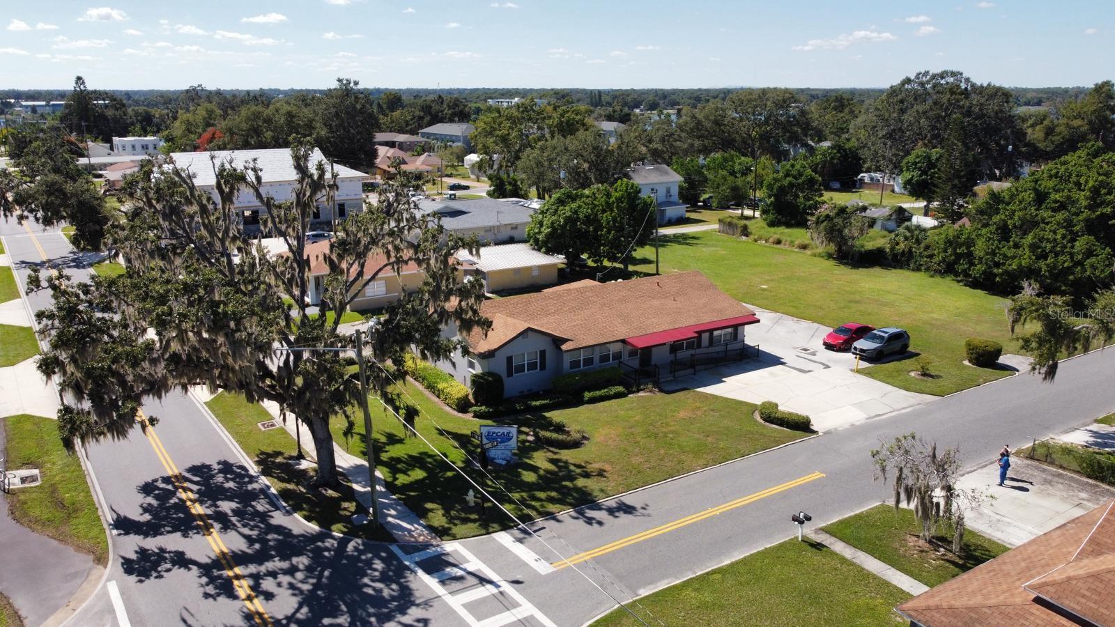 Image 7 of 30 For 700 Avenue B Sw