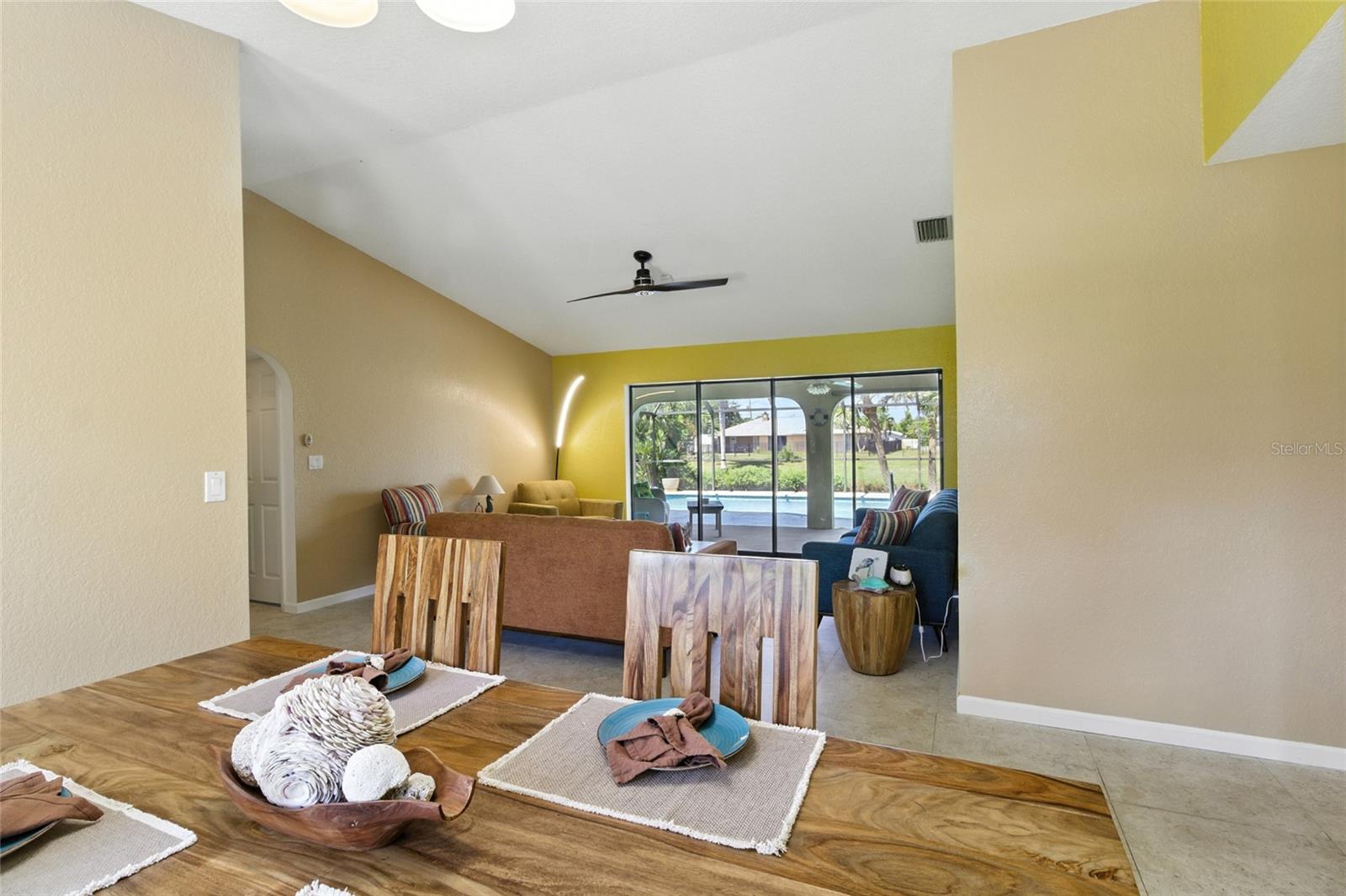 Image 13 of 46 For 3305 Beacon Drive
