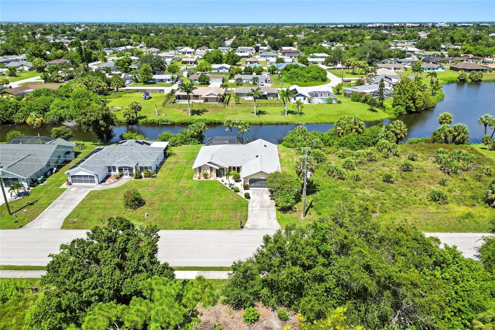 Image 43 of 46 For 3305 Beacon Drive