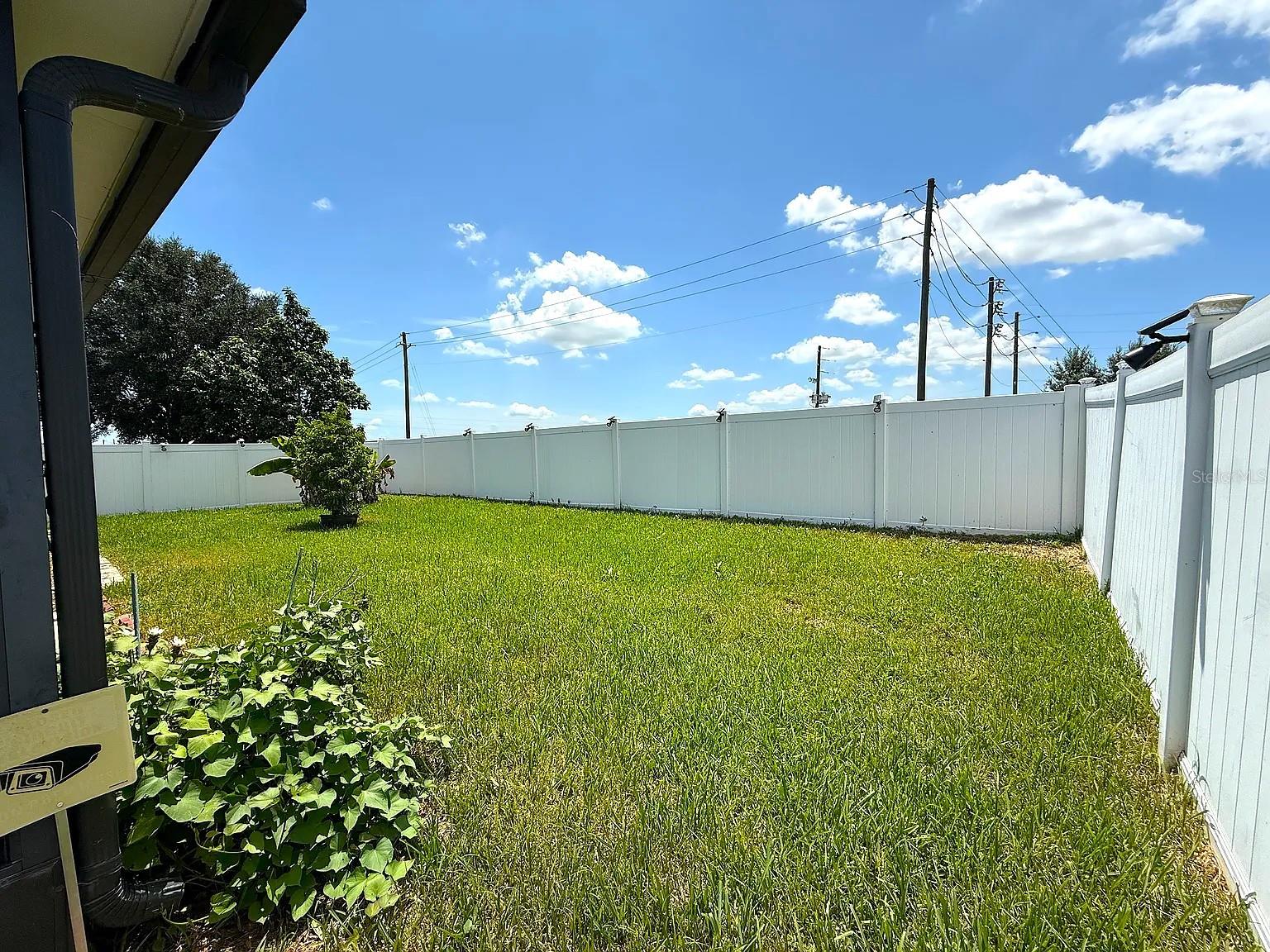 Image 17 of 17 For 983 Revere Avenue