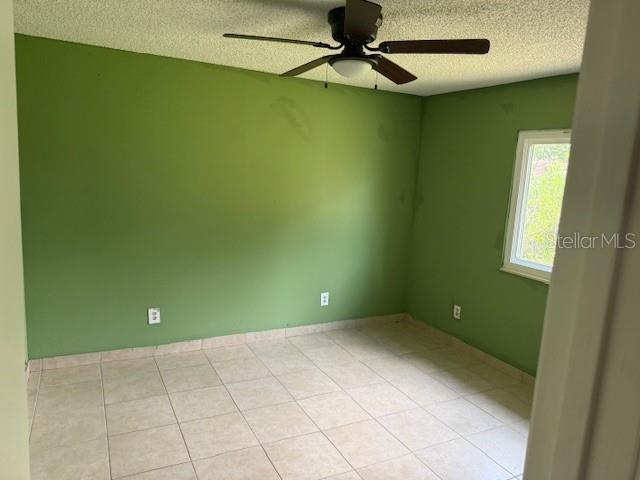 Image 11 of 12 For 1732 Avenue C Ne