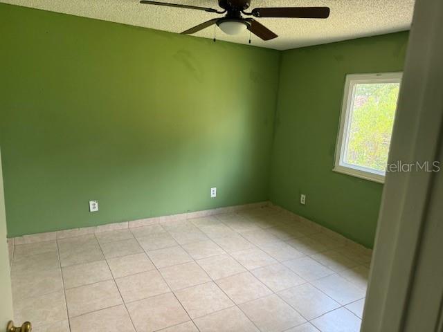 Image 8 of 12 For 1732 Avenue C Ne