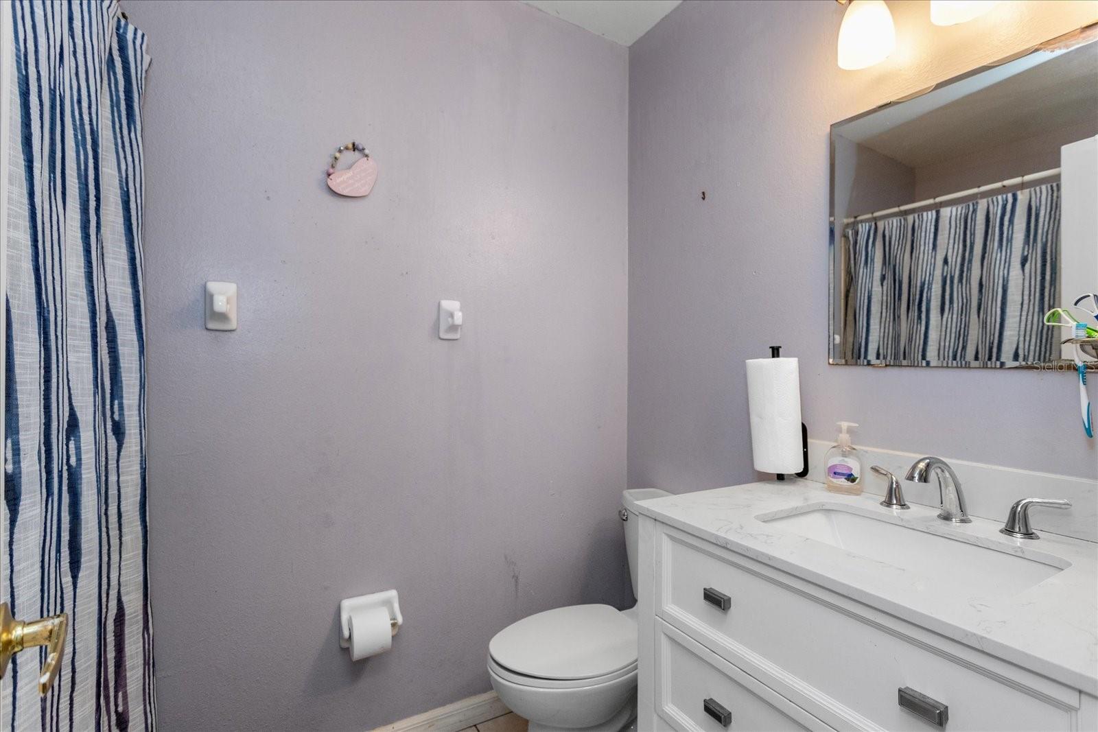 Image 17 of 19 For 667 Lake Dexter Circle