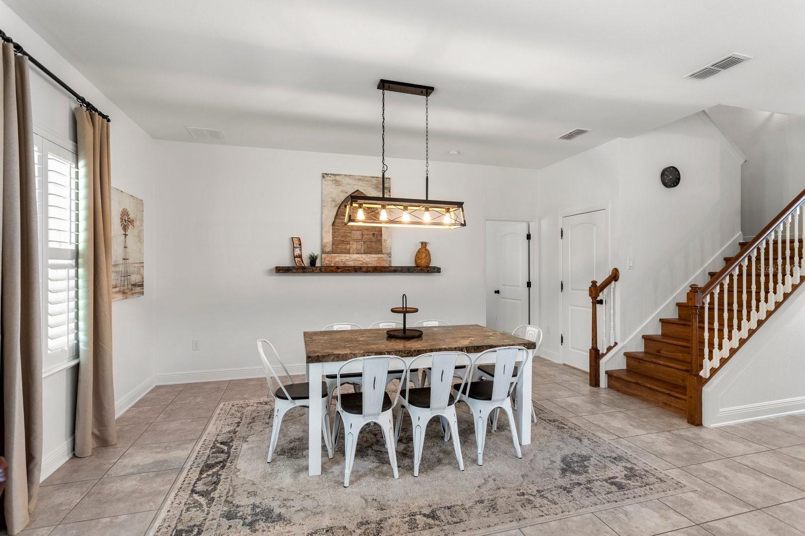 Image 4 of 35 For 1676 Tressel Court
