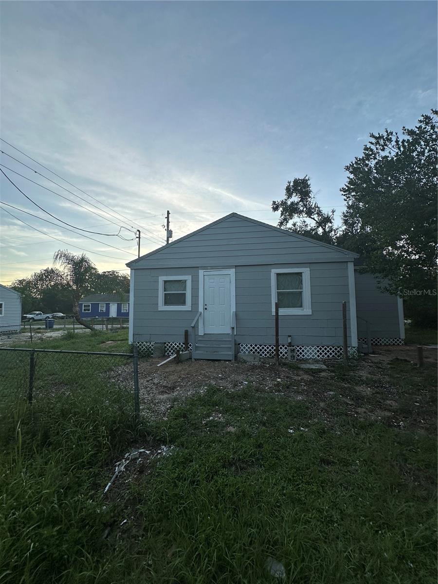 Image 7 of 11 For 4722 4th Street