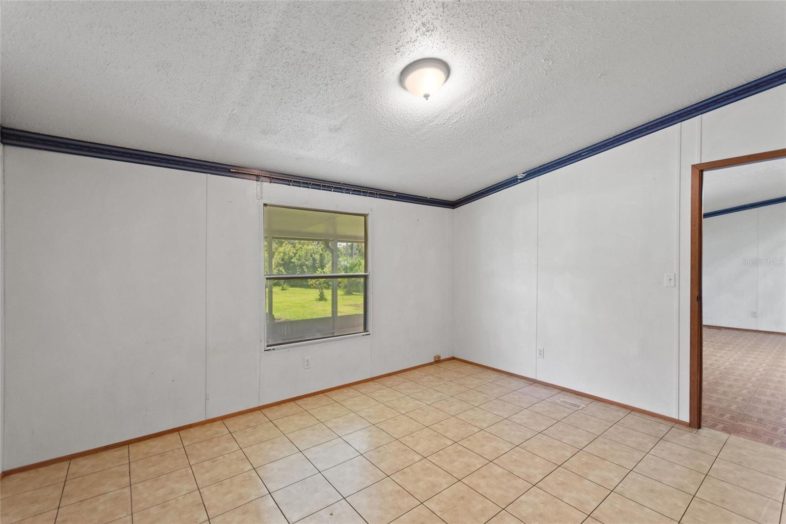 Image 13 of 45 For 1630 Sutton Rd